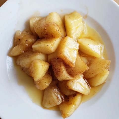 Slow Cooker Stewed Apples